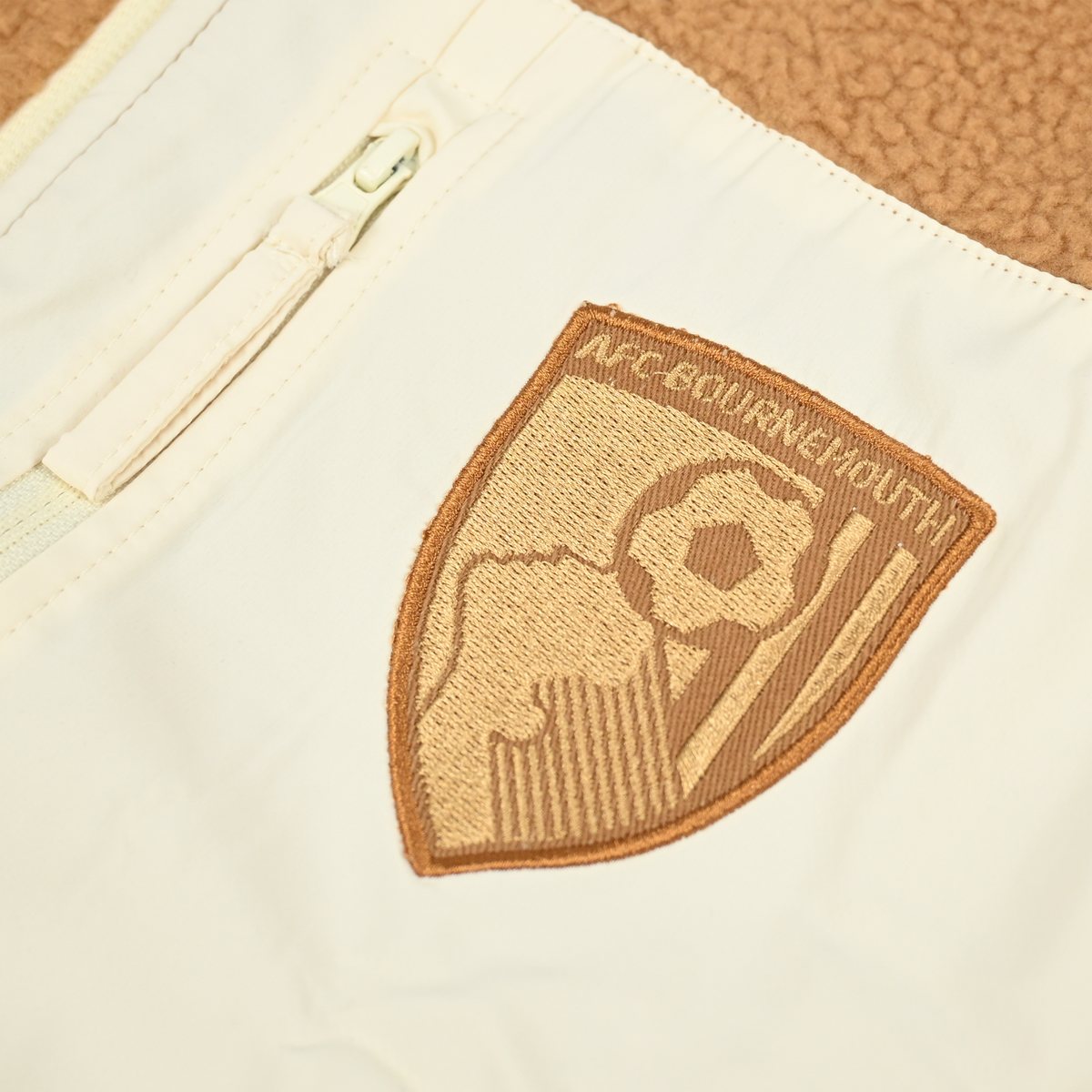 Heavy Pile Vest - Ochre