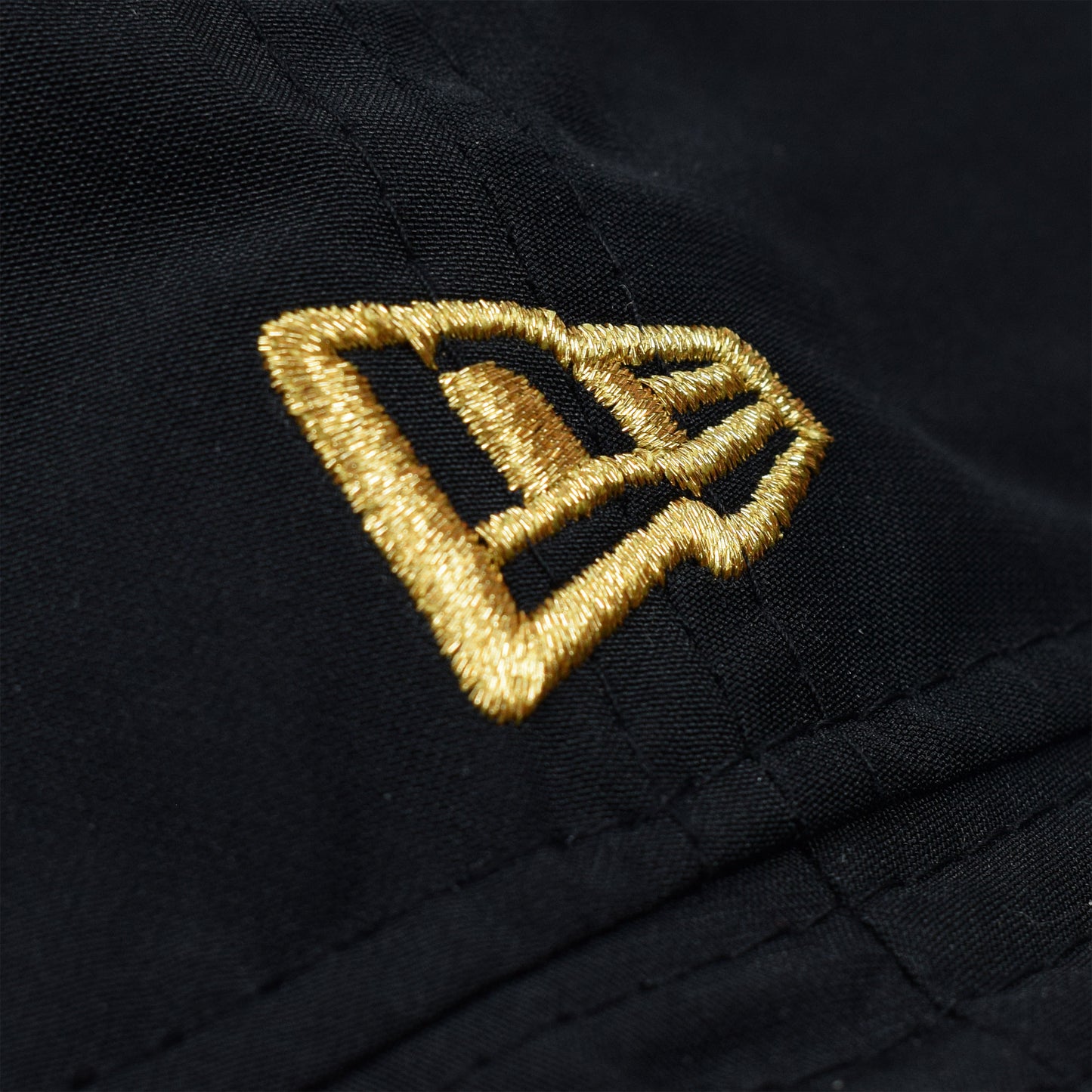Adults AFCB X New Era Bucket Hat - Black / Gold