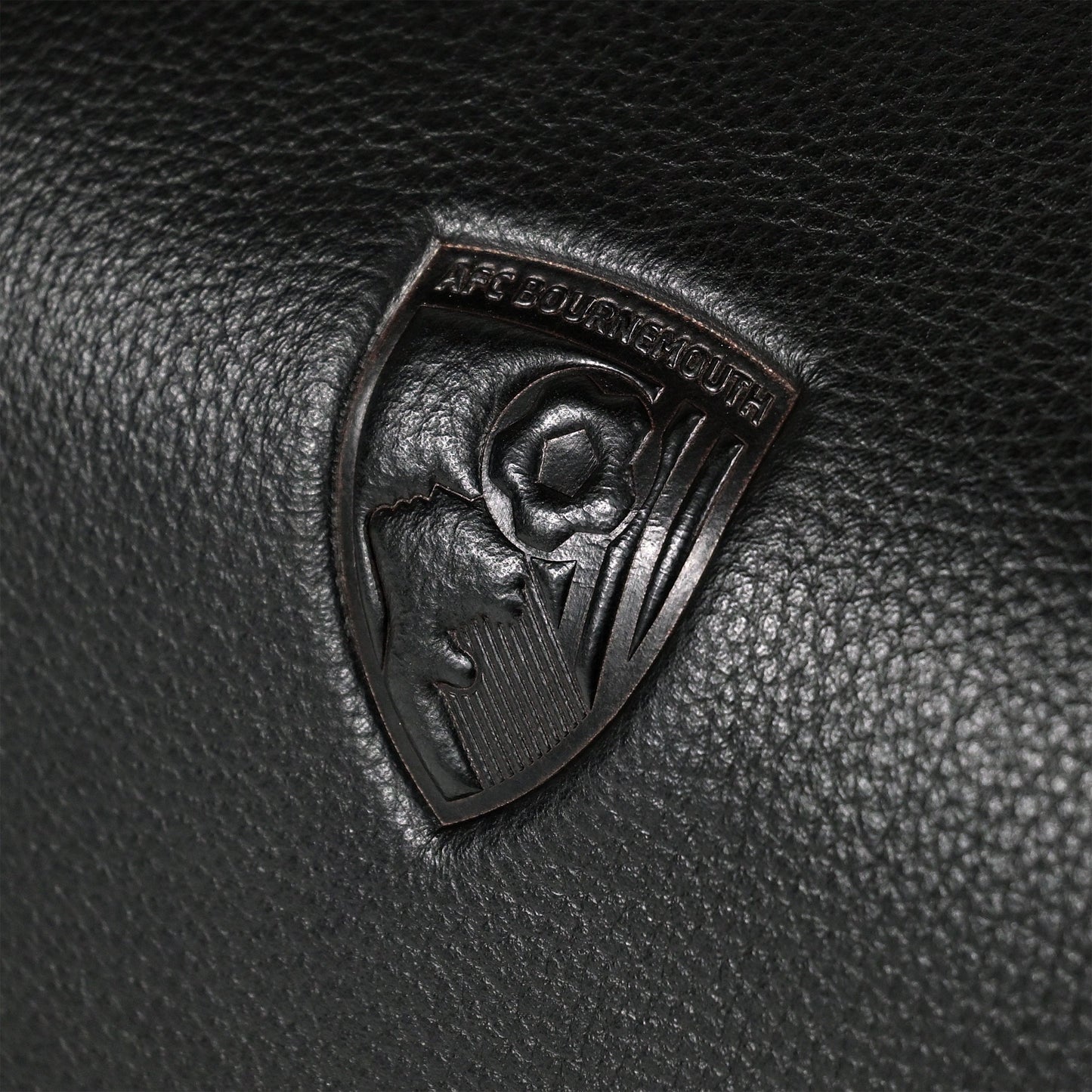 Premium Leather Washbag - Black