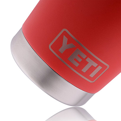 YETI 20 OZ TRAVEL MUG - RED