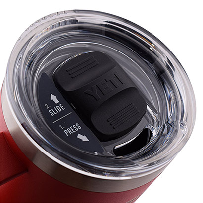 YETI 20 OZ TRAVEL MUG - RED