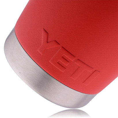 YETI 20 OZ TRAVEL MUG - RED